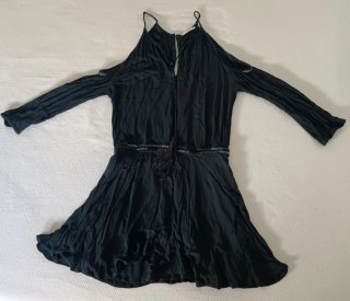 Vestido Boho Negro con Detalles