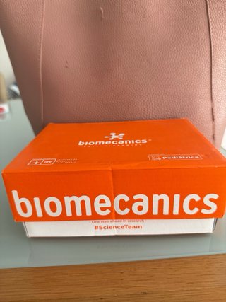 Deportivas Biomecanics bebé talla 18