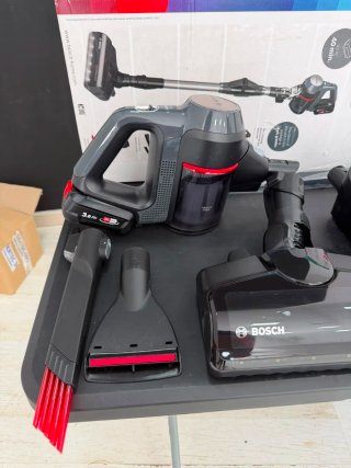 Aspirador Bosch Unlimited 7 Negro