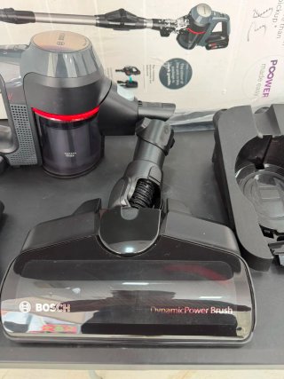 Aspirador Bosch Unlimited 7 Negro