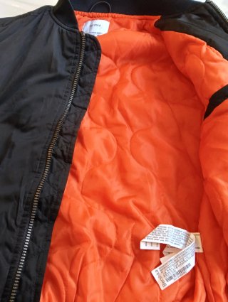 Cazadora Bomber Bershka Negra Talla S