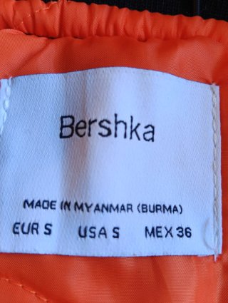 Cazadora Bomber Bershka Negra Talla S
