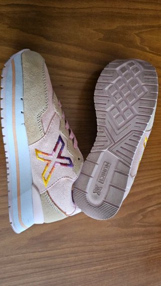Zapatillas Munich Beige y Rosa Talla 36