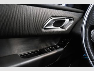 Land-Rover Range Rover Velar 2.0D D240 R-Dynamic 4WD Auto