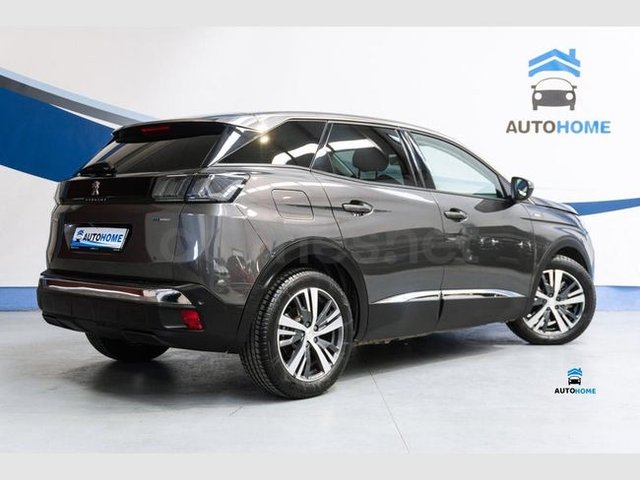 Peugeot 3008 Hybrid 225 e-EAT8 Allure