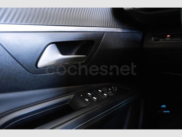 Peugeot 3008 Hybrid 225 e-EAT8 Allure
