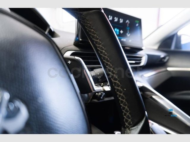 Peugeot 3008 Hybrid 225 e-EAT8 Allure