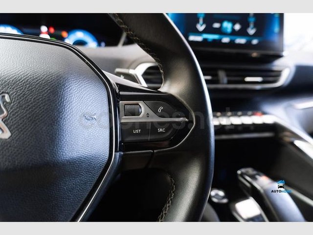 Peugeot 3008 Hybrid 225 e-EAT8 Allure