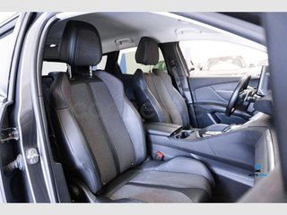 Peugeot 3008 Hybrid 225 e-EAT8 Allure