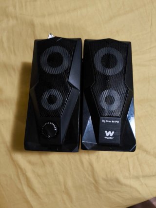 Altavoces USB con RGB