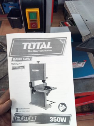 Sierra de cinta TOTAL