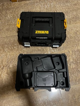 Maletín DeWalt TSTAK