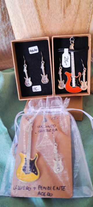 Pendientes guitarra eléctrica Acero