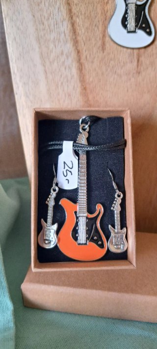 Pendientes guitarra eléctrica Acero