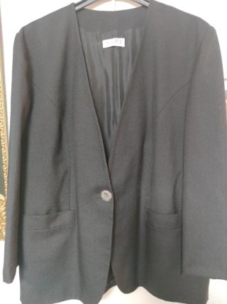 Chaqueta de señora negra
