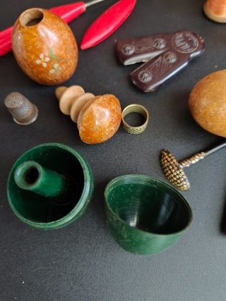 Lote con útiles de costura vintage
