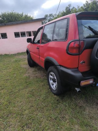 Nissan Terrano II 2000