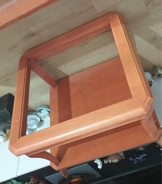 Mesa auxiliar salón madera y cristal