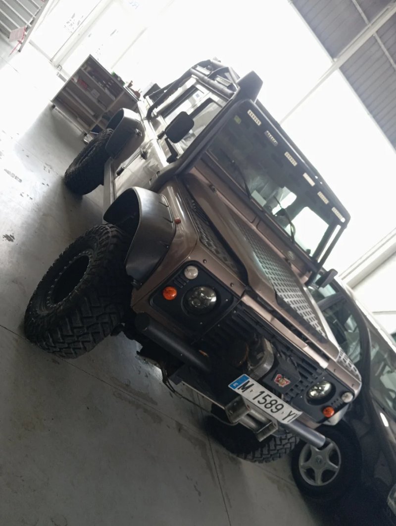 Land Rover Defender 1999 - foto 1