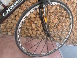 Bicicleta carretera Orbea fibra carbono