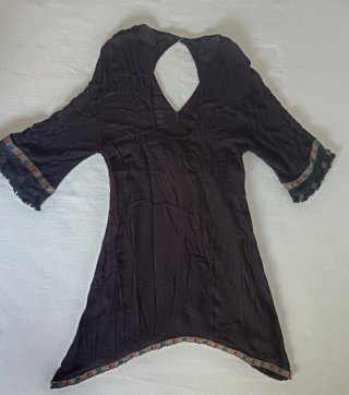 Vestido negro boho con bordados