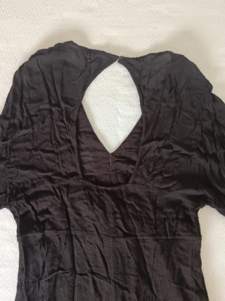 Vestido negro boho con bordados