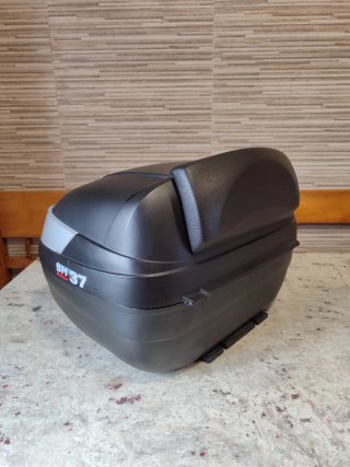 Baúl Moto SH37 Negro