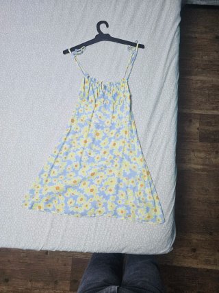 Vestido floral Bershka Talla S
