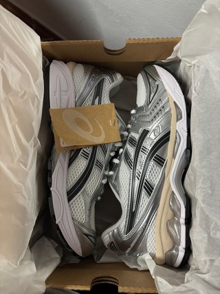Asics Gel Kayano 14 Blanco Grafito Gris