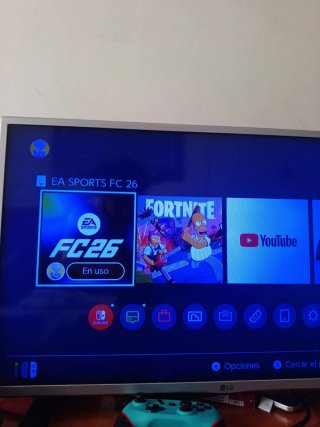 Televisor LG Smart Negro y Plata