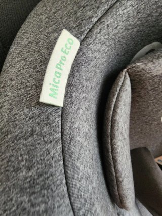 Silla Maxi-Cosi Mica PRO ECO casi nueva
