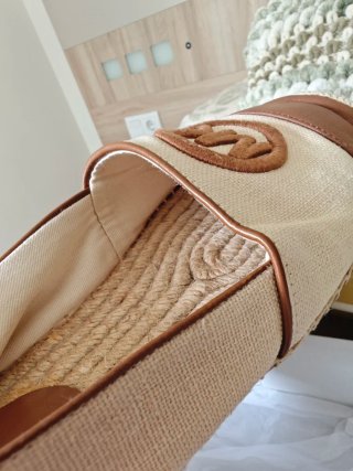 Alpargatas Michael Kors Beige y Marrón