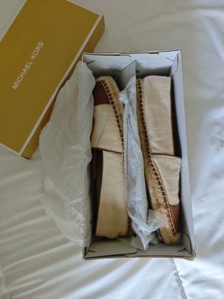 Alpargatas Michael Kors Beige y Marrón