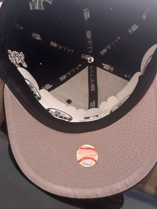 Gorra NY x Supreme Negra Cerrada