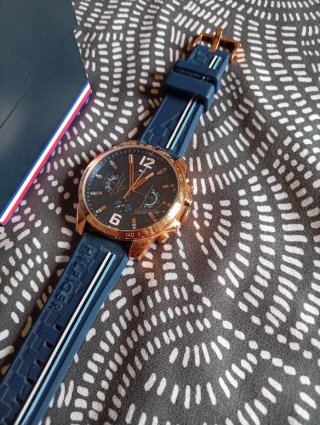 Reloj Tommy Hilfiger Azul y Dorado