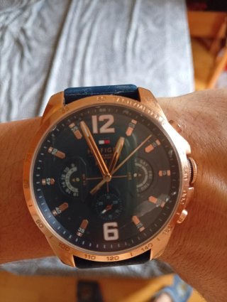 Reloj Tommy Hilfiger Azul y Dorado