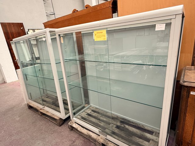 Vitrina expositor cristal y metal