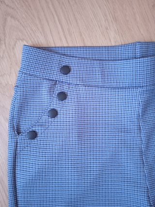 Pantalón mujer estampado con botones