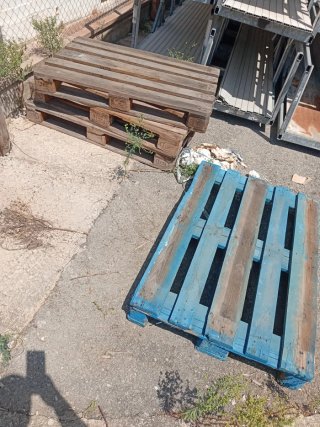 Madera de pino natural gratis para chimenea