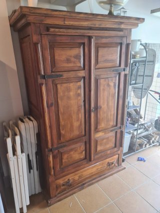 Mueble Bar Madera con Soporte Copas