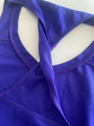 Camiseta deportiva Adidas morada