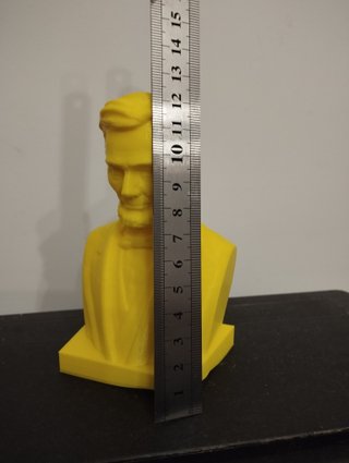 Busto Abraham Lincoln Amarillo