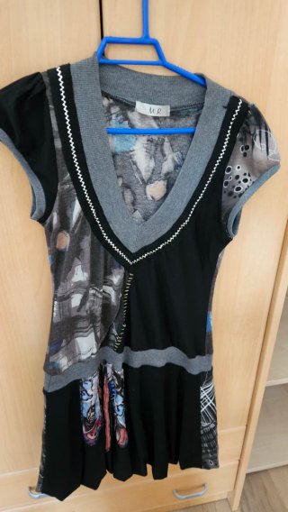 Vestido estampado gris y azul