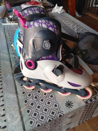 Lote Patines, Casco y Protecciones Talla S