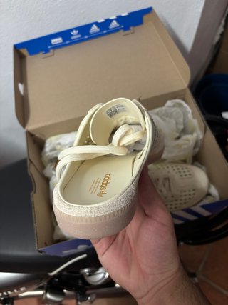Adidas Samba Mule Tejido Beige Blanco