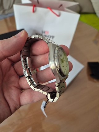 Tissot PRX 35 mm Blanco Nácar T137.210.11.111.00