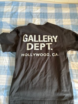 Camiseta Gallery Dept. Negra