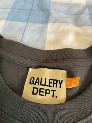 Camiseta Gallery Dept. Negra