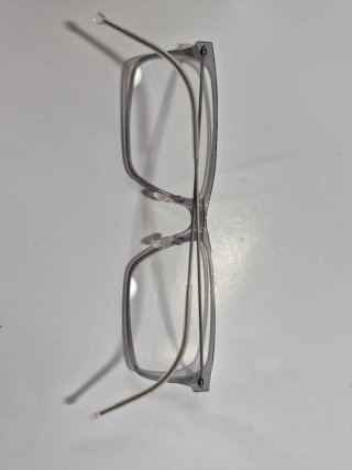 Gafas de ver grises