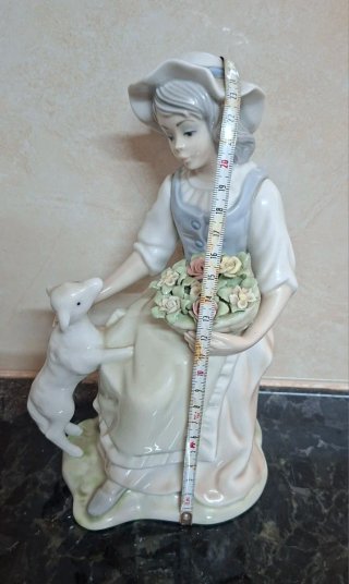 Figura de porcelana valenciana
